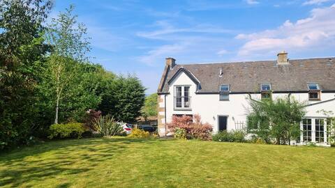 Scottish country garden cottage near Edinburgh