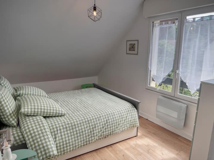 La chambre "Animation" au Duplex du Clos, en hommage au Festival d'Annecy qui se déroule chaque année en juin