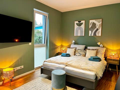 Cozy Suite - Sauna - Balcony - Parking - BBQ