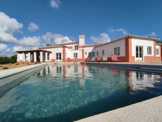 Entire home with 5 bedrooms in Carvoeiro - Gorgeous XL cliff top sea front villa