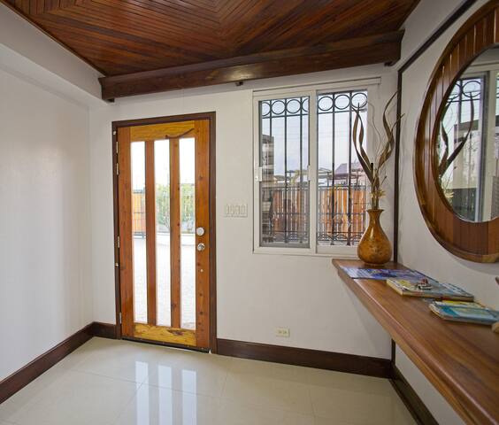 SeaView 7 Bed 7 Bath Apartment in Belize City gallery image 2