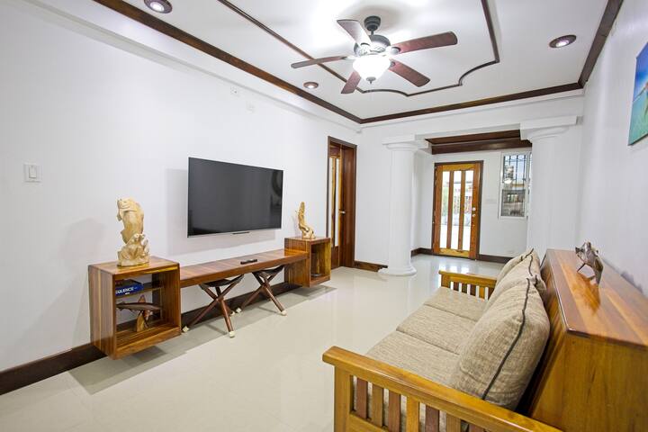 SeaView 7 Bed 7 Bath Apartment in Belize City gallery image 4