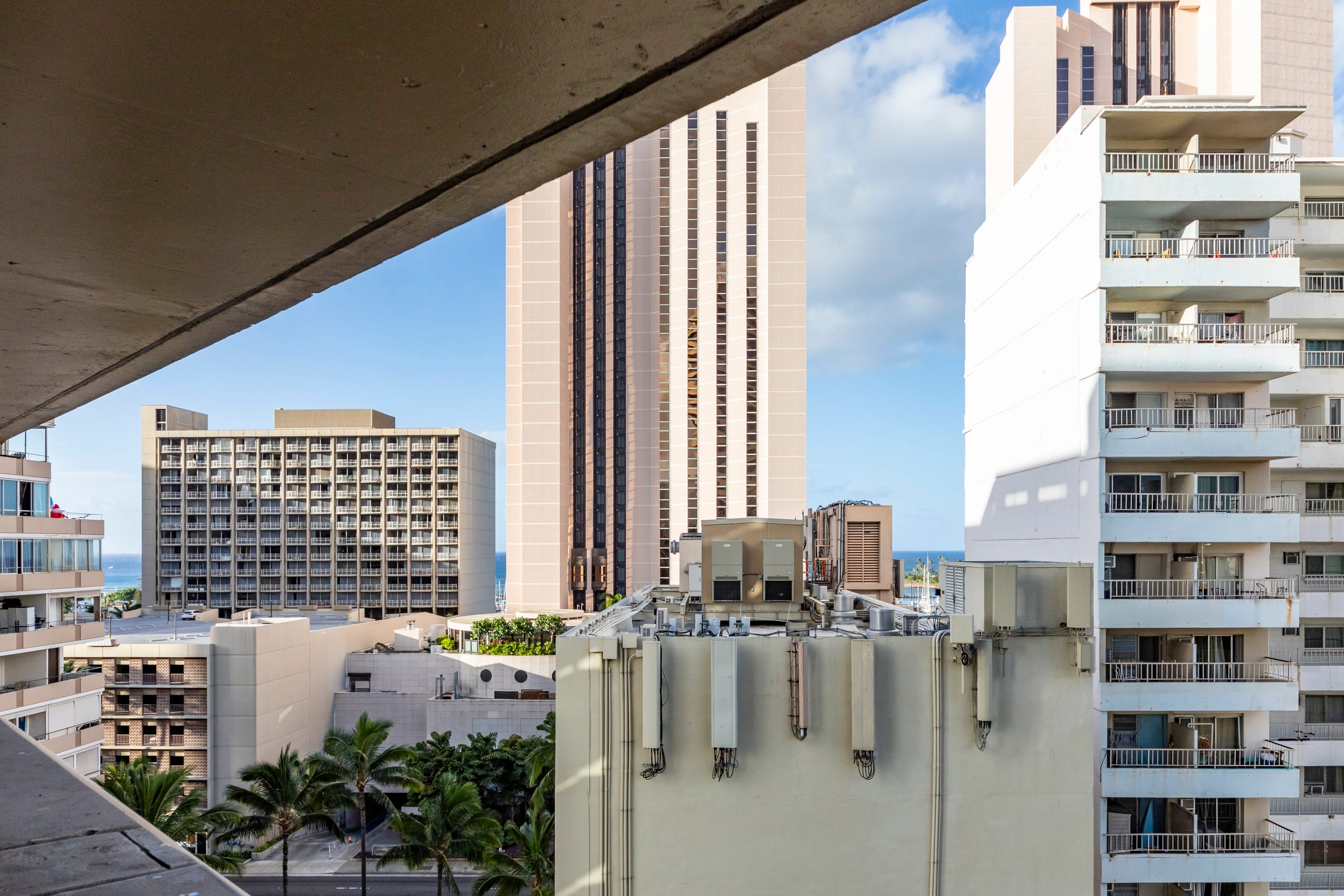 Condo in Honolulu · ★4.56 · 1 bedroom · 1 bed · 1 private bath - Image 20