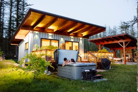 Dancing Bear Cabin | Sauna | Riverview | Secluded