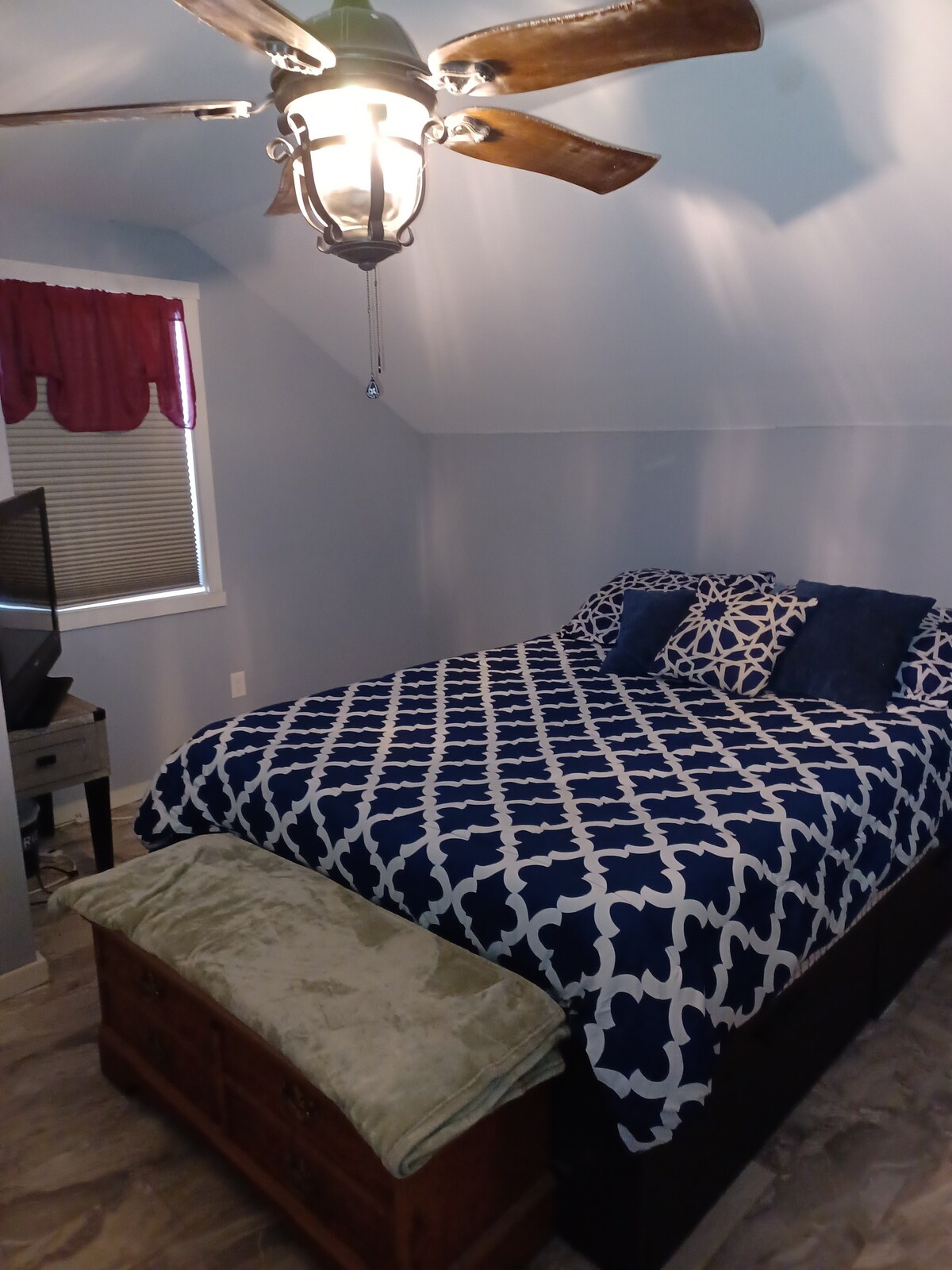 giường cỡ Queen