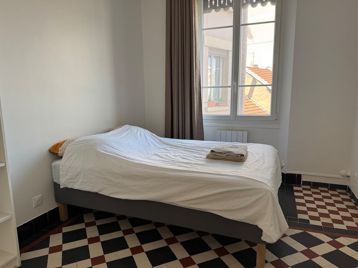 საძინებელი 2