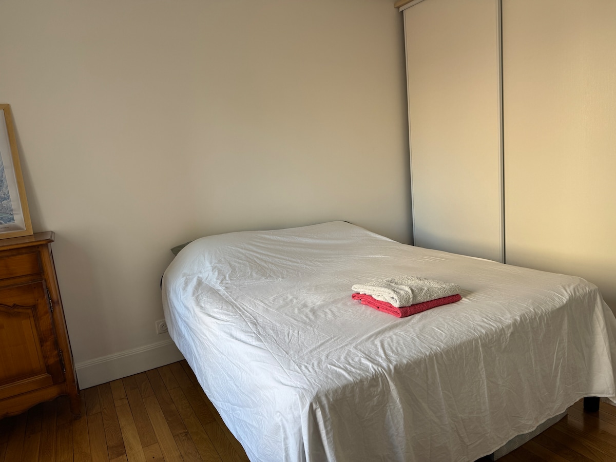 საძინებელი 1