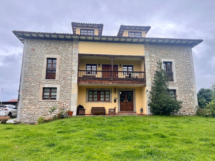 Apartamento Rústico Para 3 Personas Con Jardín - Llanes