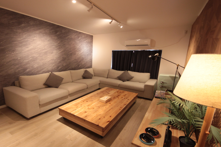 貴重！大阪市で大晦日、年始に大人数で利用可能な大型ゲストハウス、パーティースペース 終了】本格音楽とダンスショーで弾ける“ラテンな大晦日”！ライフ