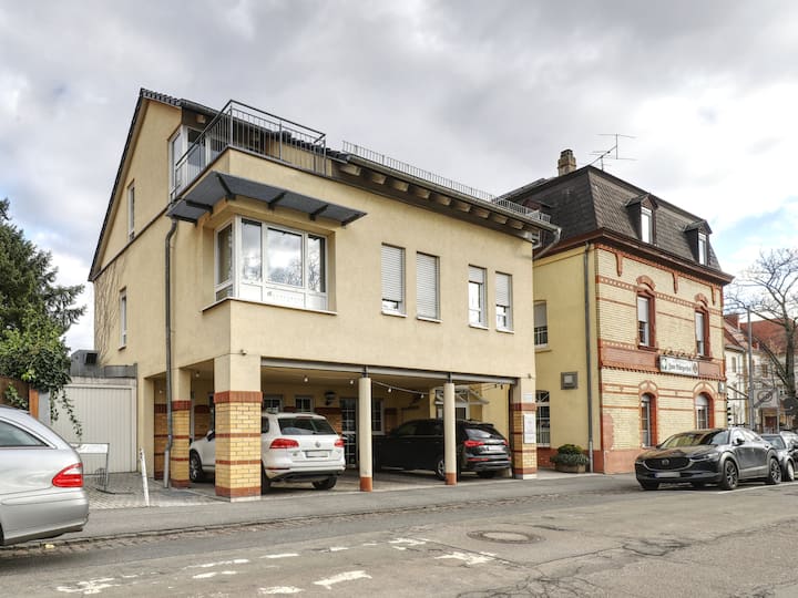 Cosy Flat In Small Officehouse - Wiesbaden