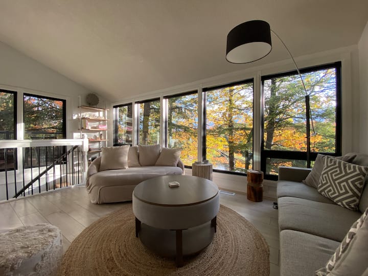 The Flagstone Cottage 
(A Lakefront Oasis) - Parry Sound