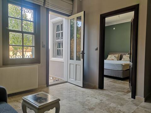 Popular Airbnb listing: Casa Bakir Kaleiçi in Muratpaşa