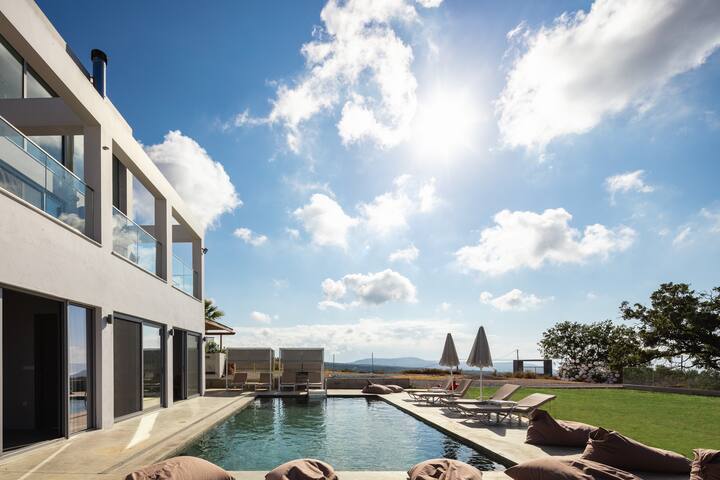 Villa O2 – With Private Heated Pool gallery image 2