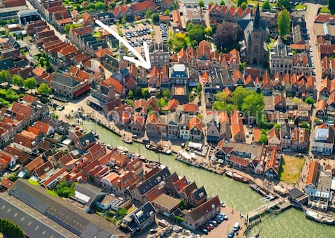 Cosy and spacious house with terrace, near A'dam