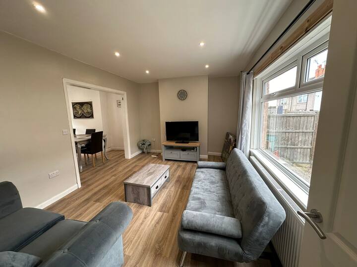 Spacious, Clean & Homely Place. - Sherwood Forest
