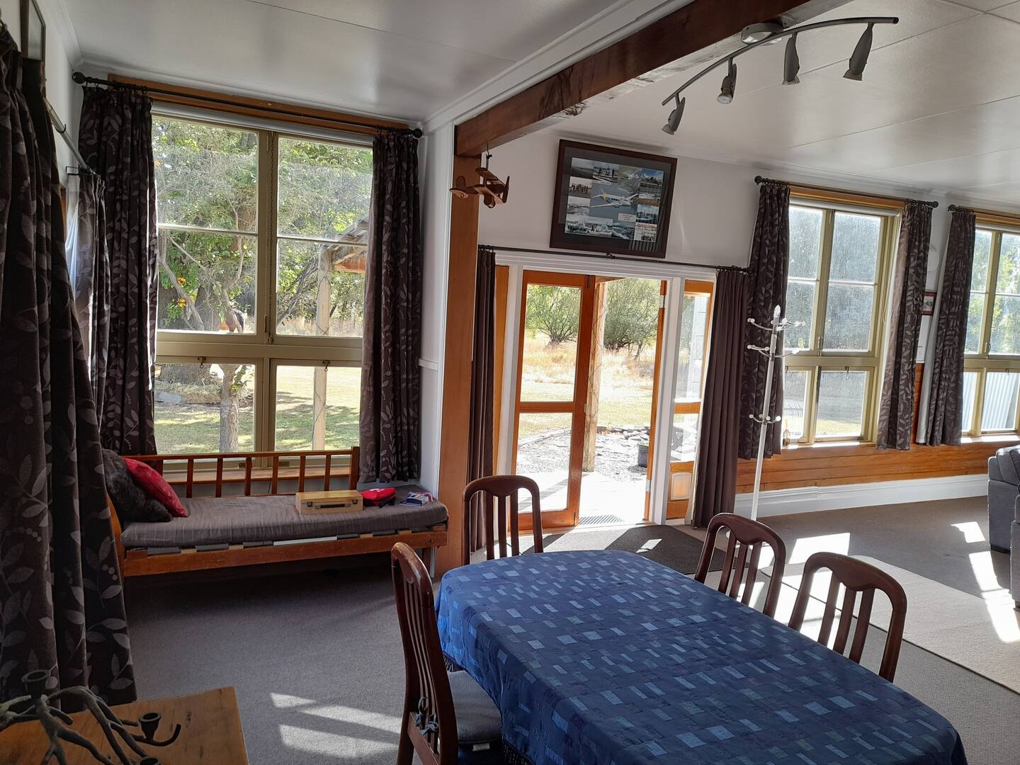Wedderburn School Lodge 5