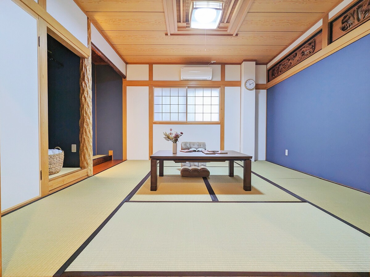 Japan 8 B&B 2, Rare Oversized Tatami Bedroom, Netflix, Station 5min, 2 stops Namba, 3 stops Dotonbori - Serviced apartments for Rent in Nishinari Ward, Osaka, Osaka, Japan - Airbnb Japan 8 B&B 2, Rare Oversized Tatami Bedroom, Netflix, Station 5min, 2 stops Namba, 3 stops Dotonbori - Serviced apartments for Rent in Nishinari Ward, Osaka, Osaka, Japan - Airbnb
