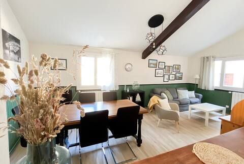 Large apartment in the heart of an authentic village