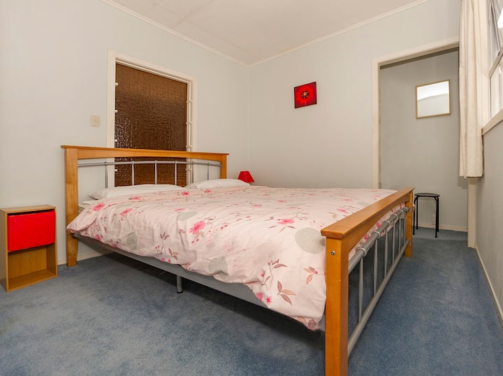 საძინებელი 2