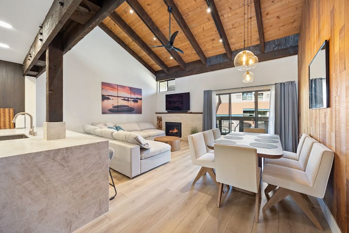 Modern Tahoe Beachside Retreat By Heavenly - South Lake Tahoe, CA