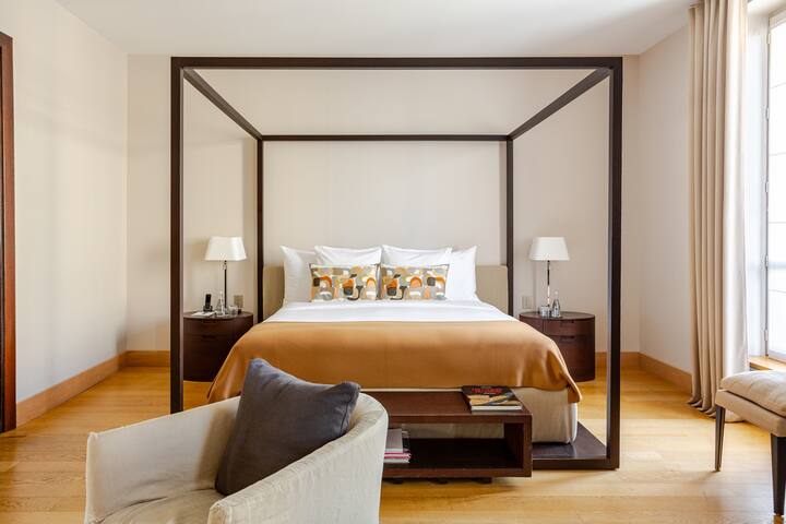 2 Bedroom Apartment Partial Eiffel Tower View