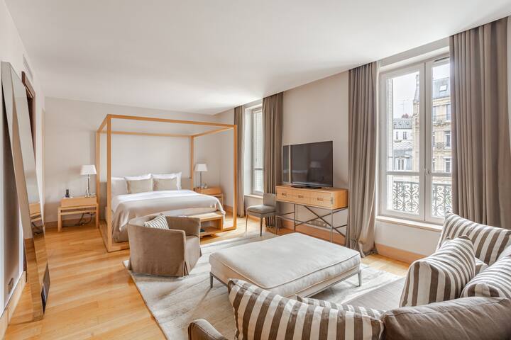 2 Bedroom Apartment Partial Eiffel Tower View