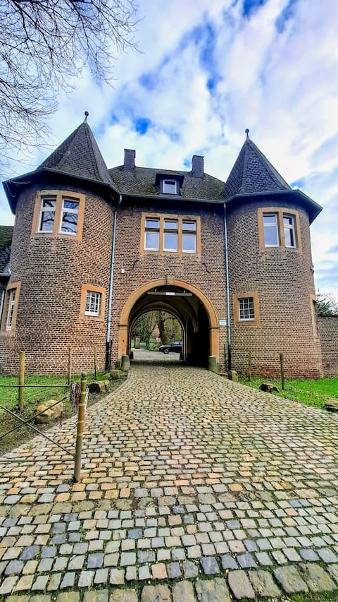 Schloss Rimburg - Apartments am Schlosshof