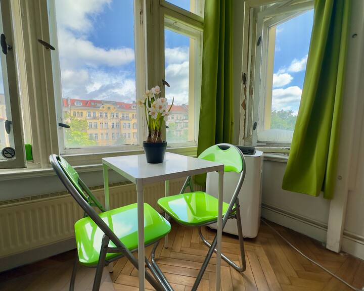 Bright Room In Pberg | Foosball | Homeoffice - 베를린
