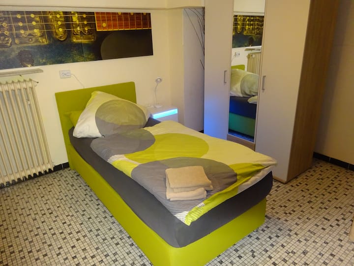 საძინებელი 1