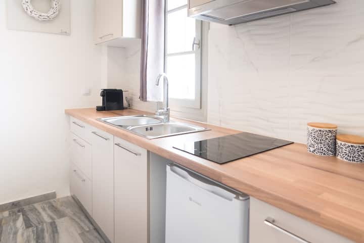 Swell S9 New Studio In Naousa - Paros