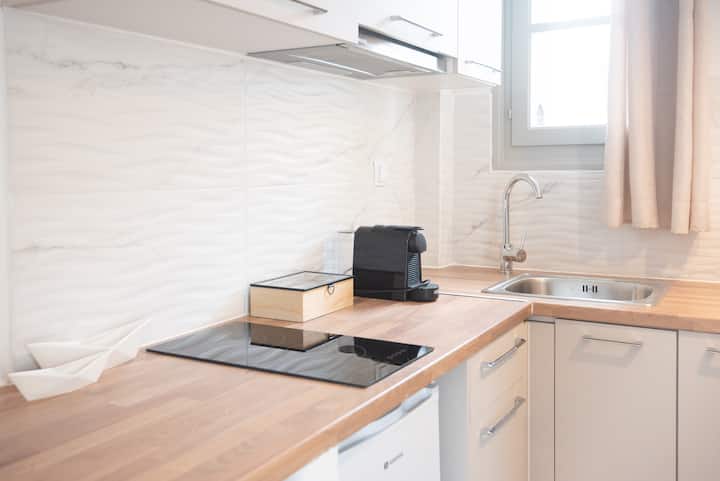 Swell S5 New Studio In Naousa - Paros