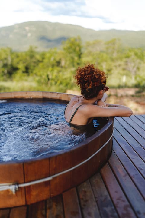Leviê • Private retreat with hot tub and view