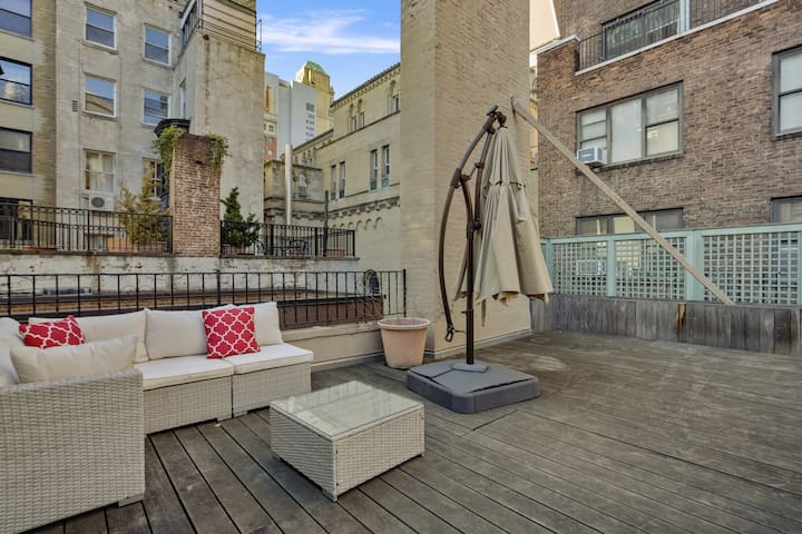 Park Ave Prime Location + Rooftop gallery image 3