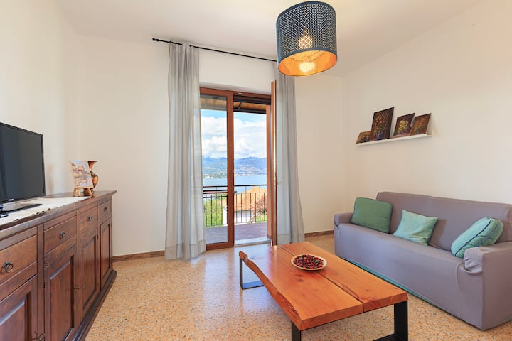 Casa Lilla | Lakeview Flat And Garden Above Stresa - Lake Maggiore