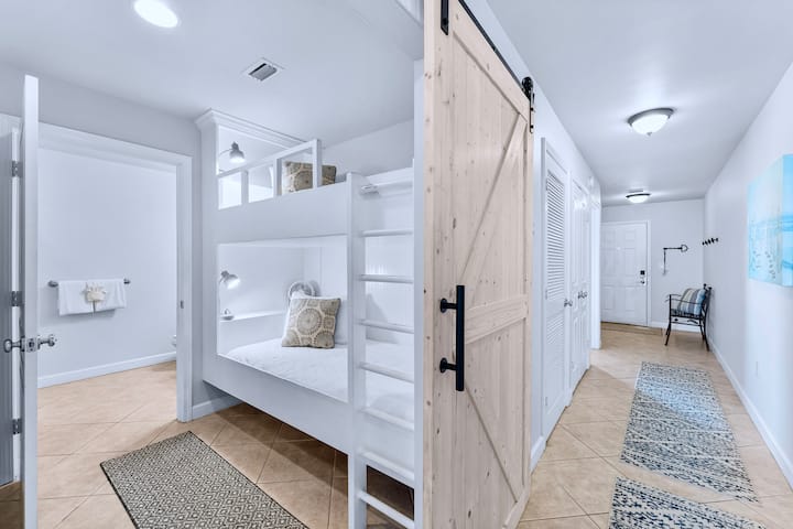 Bedroom #2 - Twin Bunk Room  (Sleeps 2) 