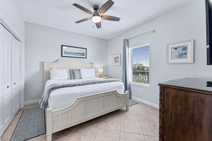 Bedroom #1 - Master bedroom with a King comfy bed and blackout curtains 