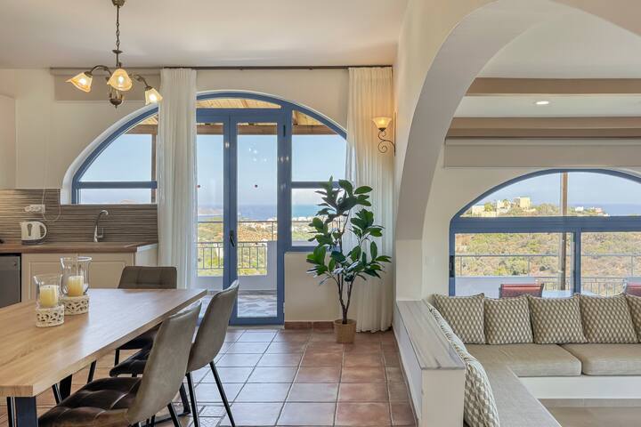 4Br Family Villa w/Pool, Near the Beach in Stalos gallery image 5