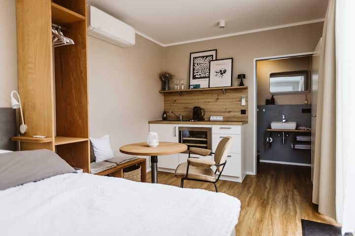Vue du lit dans la chambre