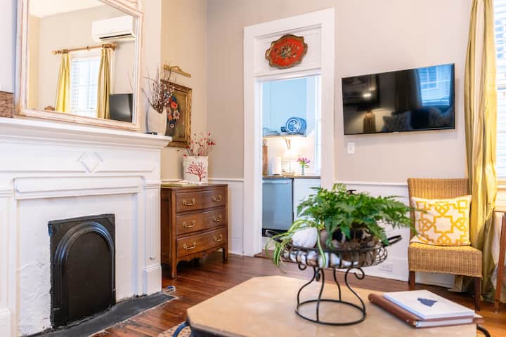 The Charleston Charmer - Charleston, SC