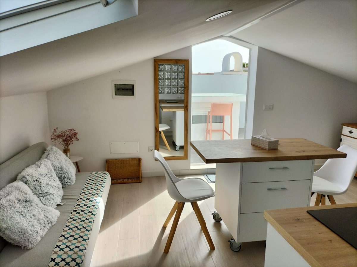 Top Airbnb: Attic of Miya Ulah detached villa in Los Realejos