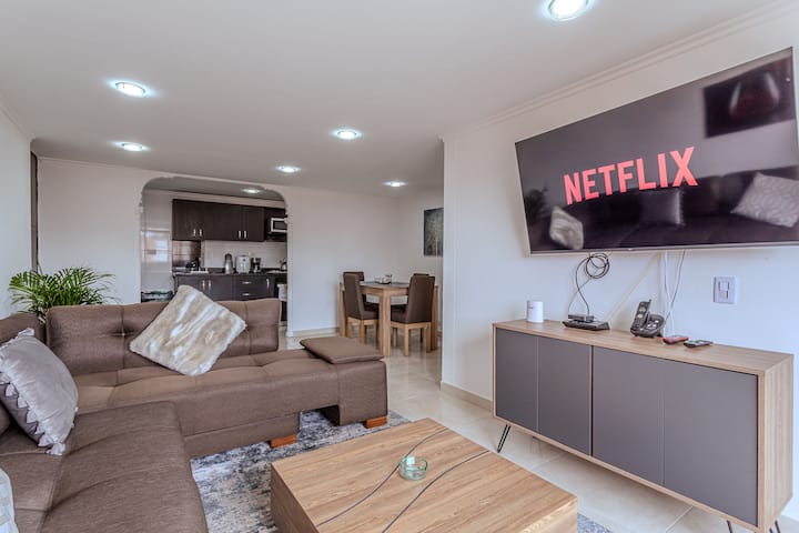 Chic Haven! Fastwifi & Free Park - Colombia