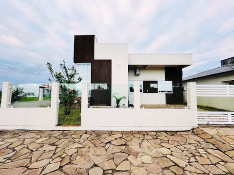 High standard twin with suite(2)