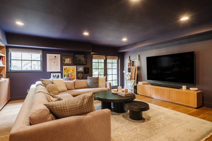 Your home in the Hollywood Hills gallery image 4