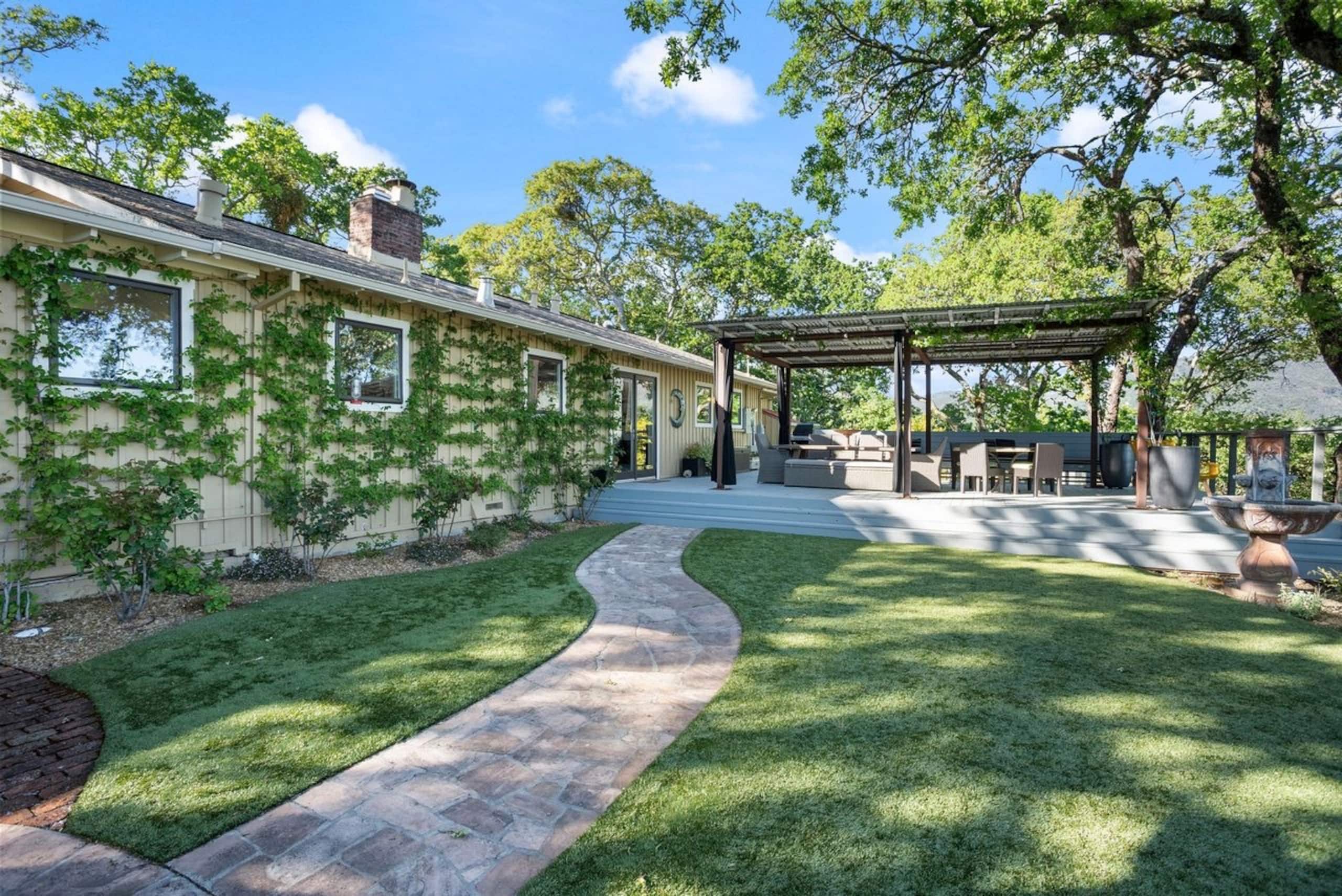 Oakden Private Hilltop Home with Pool & Bay Views - Photo 36