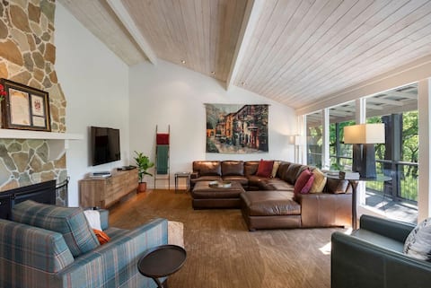 Oak Den - Secluded Charm in the Heart of Sonoma