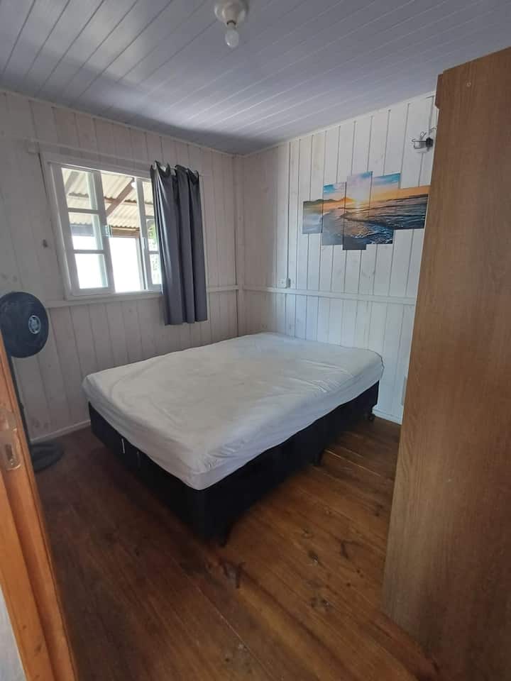 غرفة النوم 1