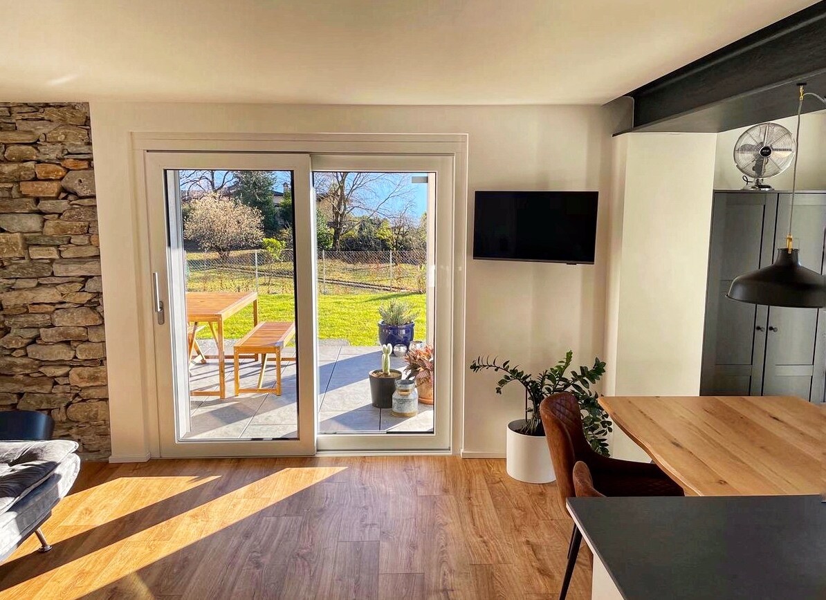 Top Airbnb: Charming accommodation with garden and parking in Minusio