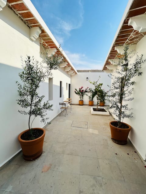 Lemon House: Charm in the Heart of Tequis for 4pax