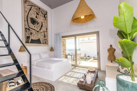 Tinosera Luxury Suites-Maisonette & private pool-3