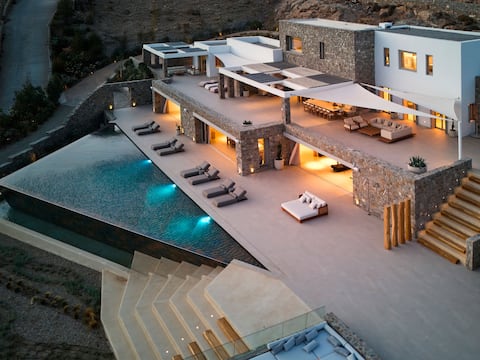 Villa Blue Diamond by Mykonos Rocks